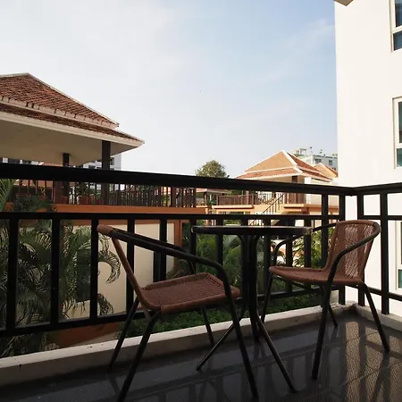 โรงแรม โอโย 898 โสตา เรสซิเดนซ์ Pattaya