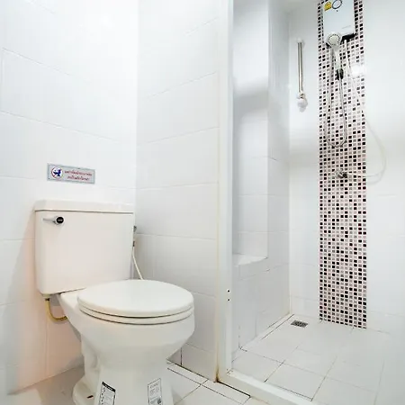 Oyo 824 Valida 2*