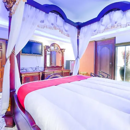 โรงแรม Oyo 549 Maesri 3*