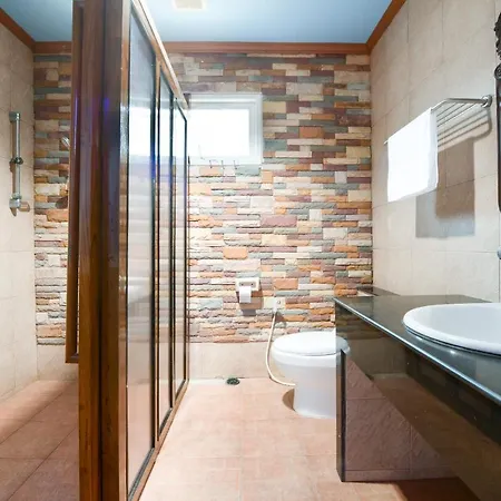 Oyo 549 Maesri โรงแรม Pattaya