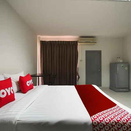 Oyo 850 Hotel 2*