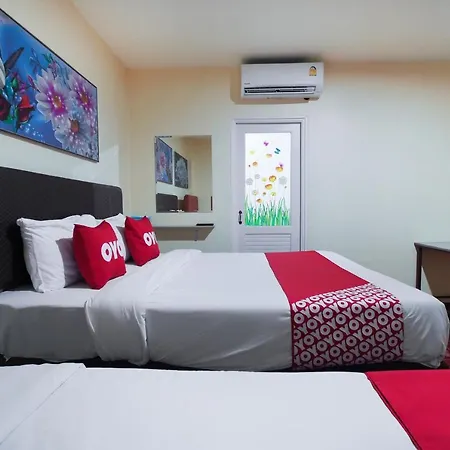 โรงแรม Khanidta Pattaya