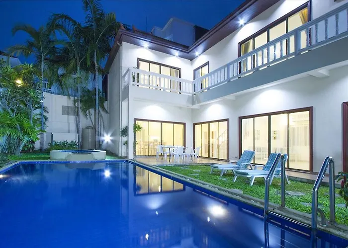Avoca Pool Villas