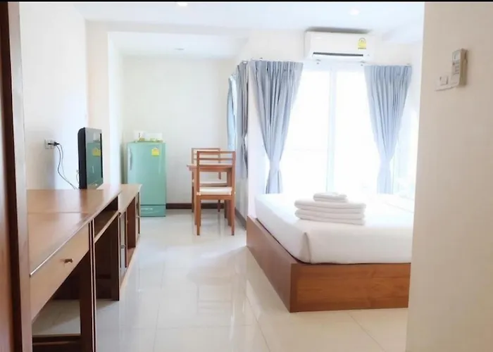 Oyo 1097 Thep Apartment