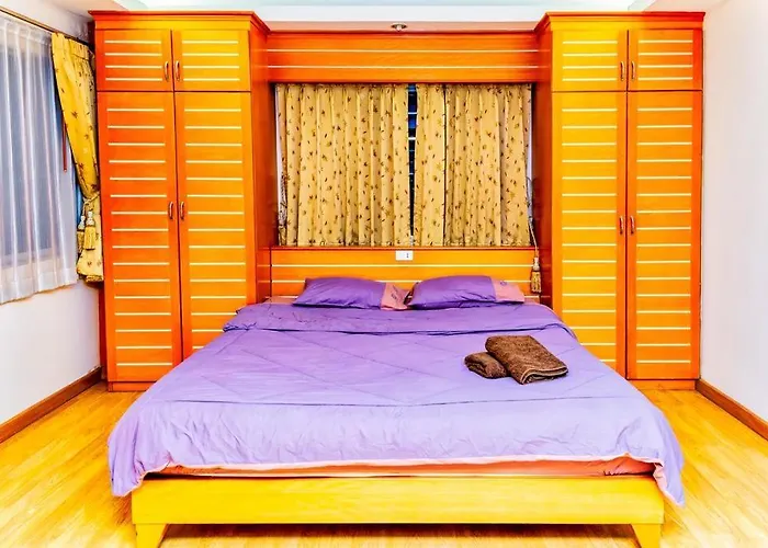 Jolly Guesthouse & Restaurant