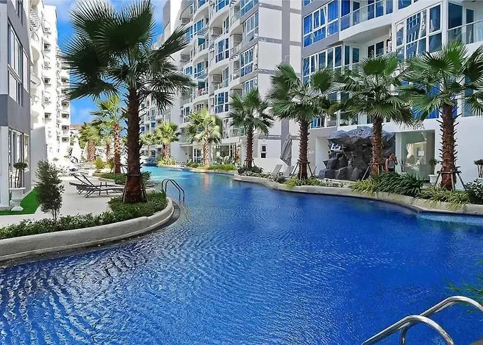 Grand Avenue Suites X Monthstayz Thailand