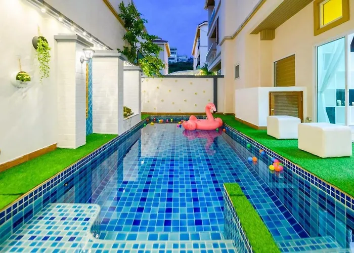 Private Swimmingpool Townhome With 4 Bed/4Bath