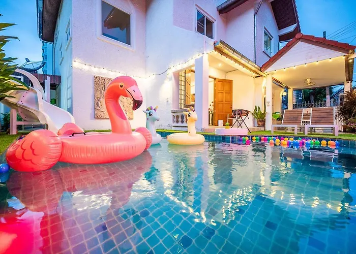 Wongamart Pool Villa