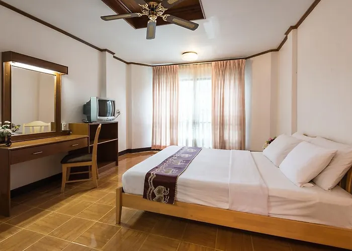 Seashore Pattaya Resort