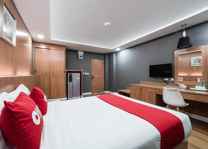 Curve Boutique Hotel