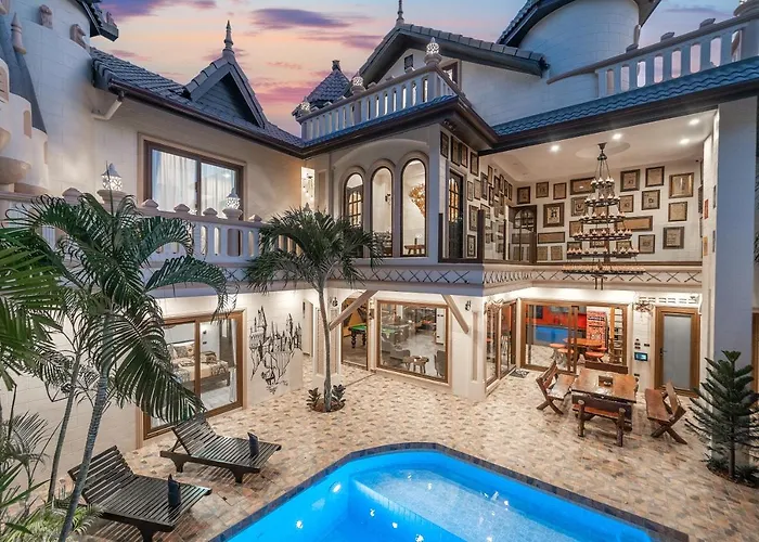 Potterland Luxury Pool Villa Pattaya Walking Street 6 Bedrooms