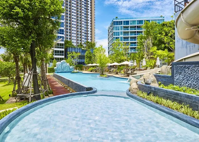 Unixx Pattaya By Chris