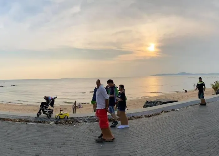 Moderne Og Delikat Leilighet Pa Stranden I Jomtien