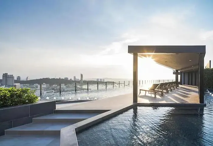 The Base Central In Downtown Pattaya