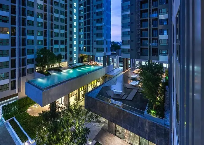 The Base Central Pattaya