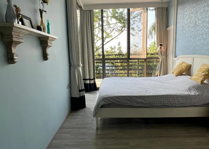 Wong Amat Luxury Condo--Private Beach
