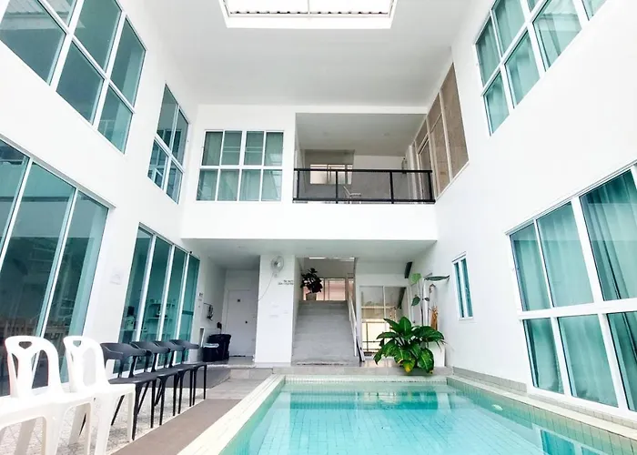 The Inn10 Pool Villa Pattaya, Entire Villa, 9 Bedrooms, Private Indoor Swimming Pool, ดิ อินน์เท็น