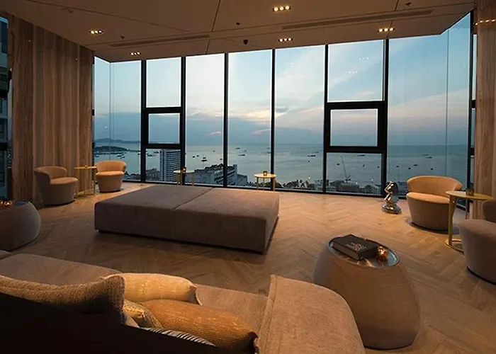 Downtown Lux Fun 2Bedroom Rooftop Pool #Taa936