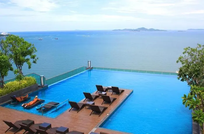Stunning Sea View Condo On The Beach - Monthly Stay