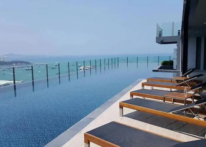 Downtown Lux Fun Rooftop Pool #Tb7158
