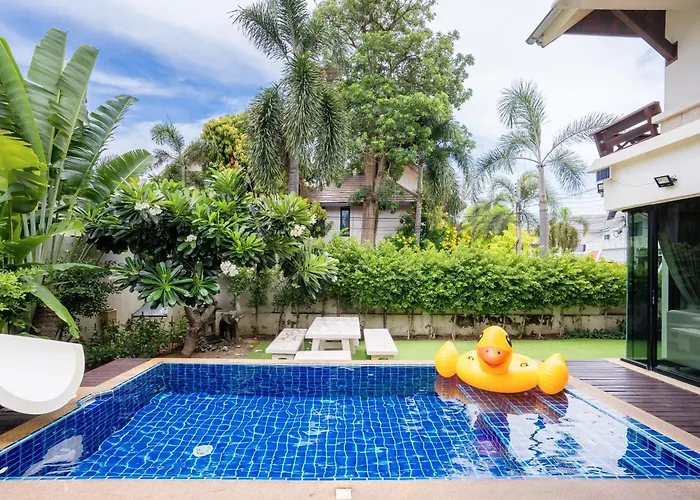 Natcha Villa 44