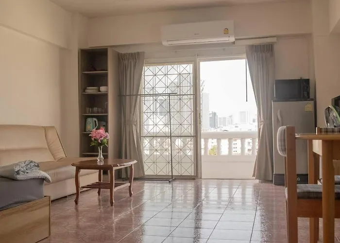 Cozy Studio Apartment