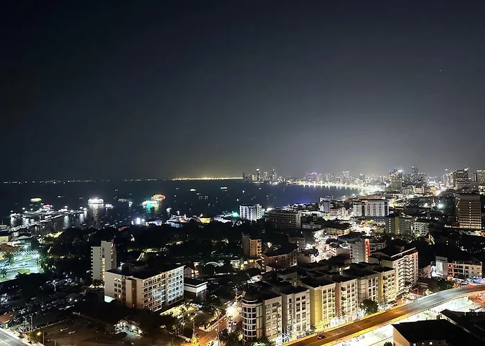 Unixx Seaview Luxury Hotel