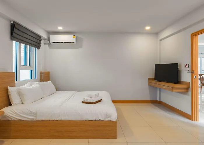 Sabai Pool Villa 12-15 Persons 6Br, Sauna, Pool Table, Karaoke, Bbq