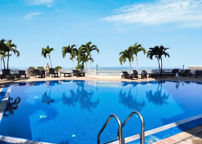 Markland Condominium Beach Front Pattaya