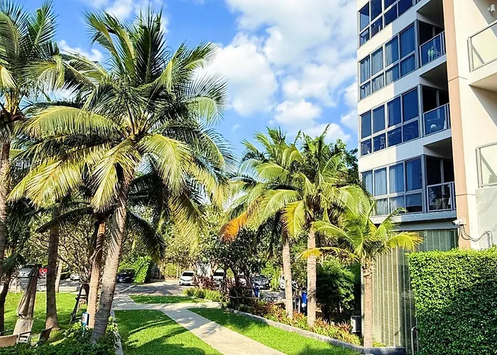 Unixx High Floor Sea View Hotel