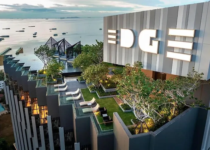 Edge Central Pattaya Luxury Apartment For Relax