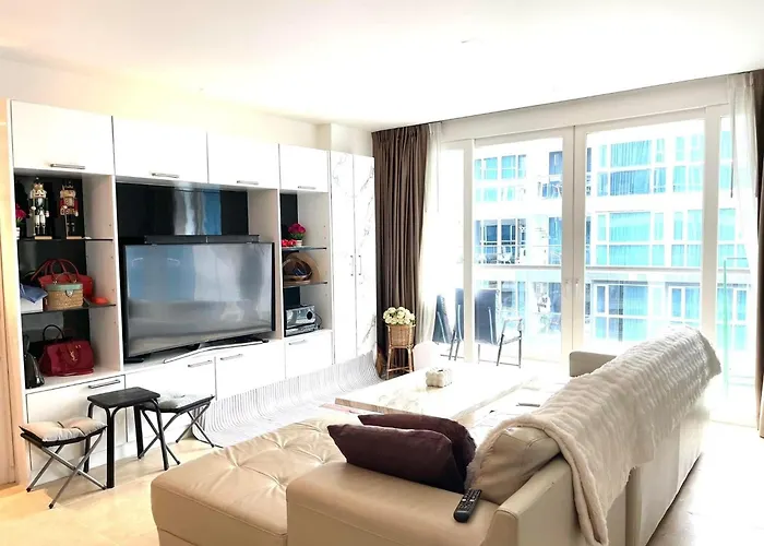 2 Bedrooms Near Pattaya Beach