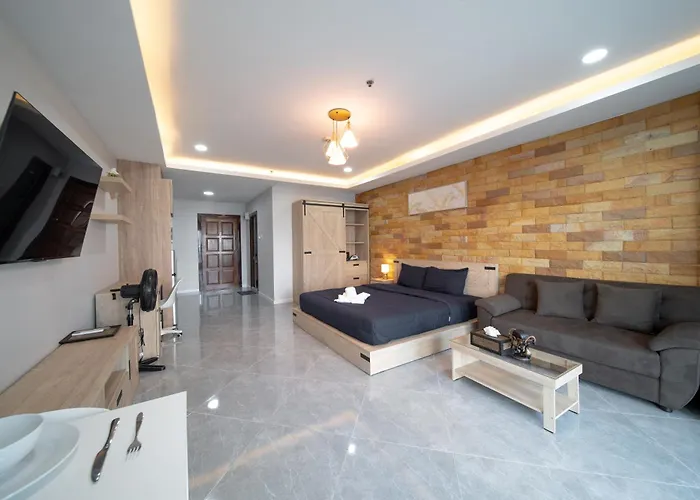 Jomtien Seaside Studio At View Talay 5