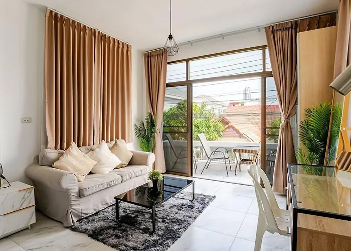 Liwei Cozy Pool Villa