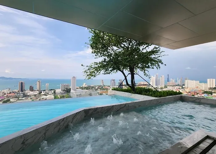 Seaview Condo With A Great Location - Opc1