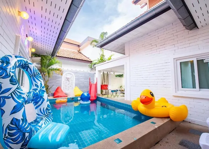 Happy N Joy Pool Villa