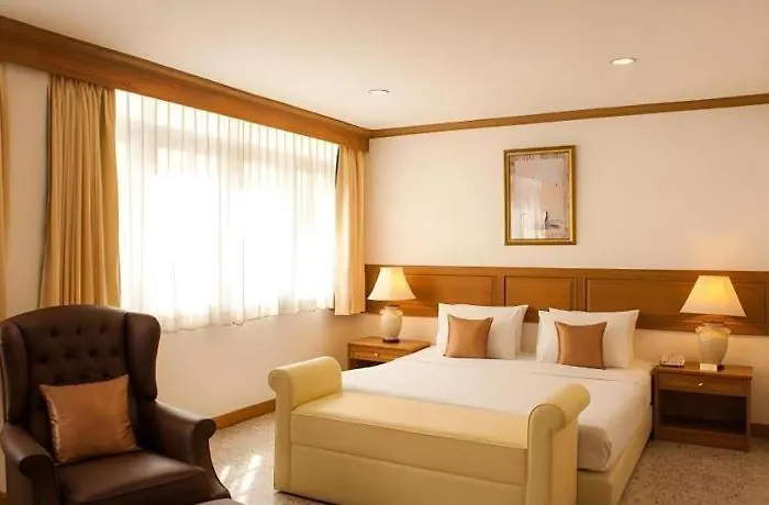 Lido Beach Hotel