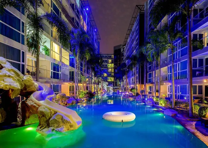Centara Avenue Residence