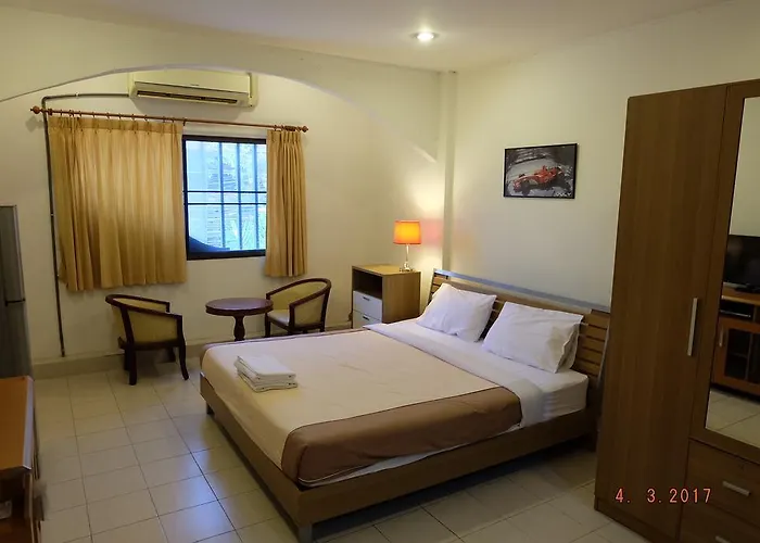 Piccolo Restaurant And Guest House
