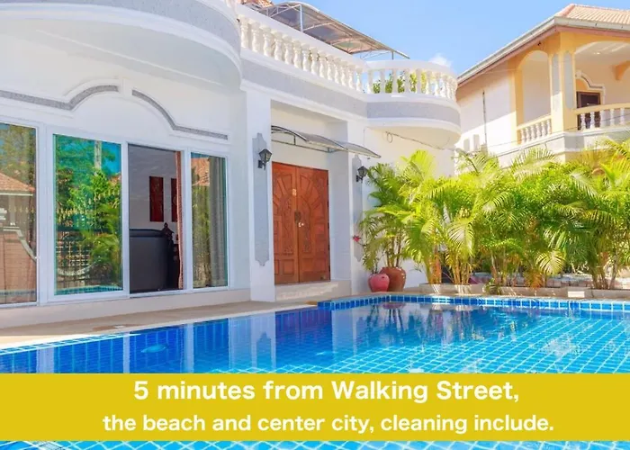 Ratana Villa - Pattaya Holiday House Walking Street 7 Bedrooms