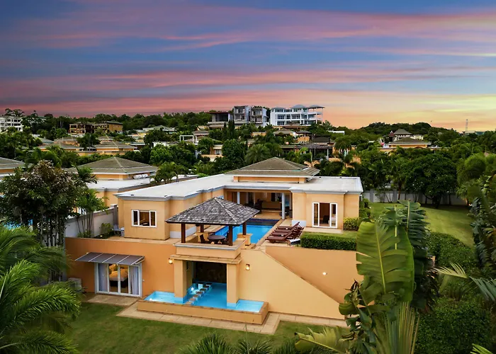Sunset View Luxury Pool Villa