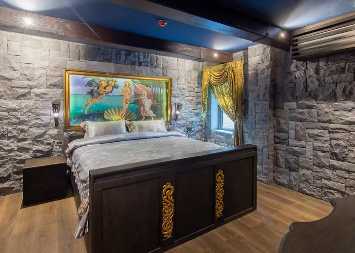 Castle Suites