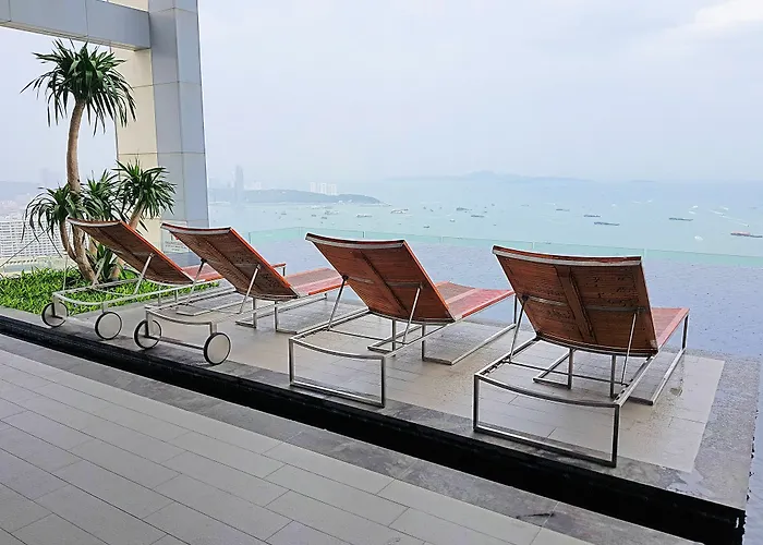 1Br Centric Sea 102 With Infinity Pool