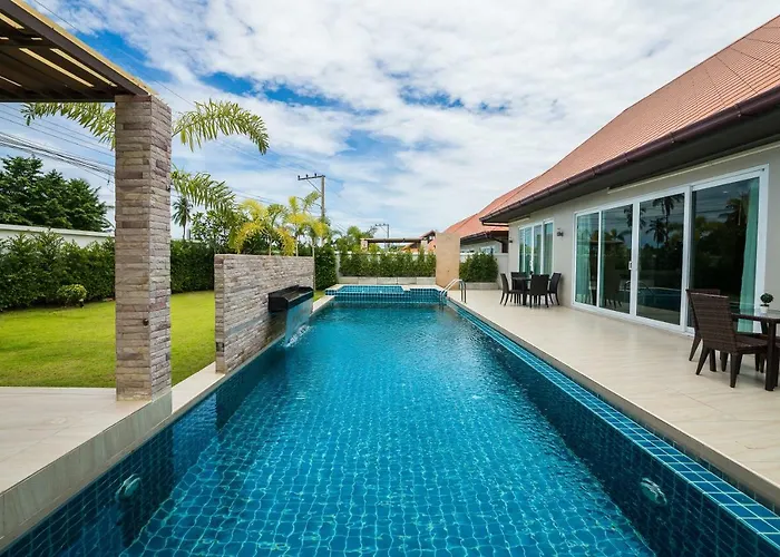 The Ville Jomtien Pool Villa