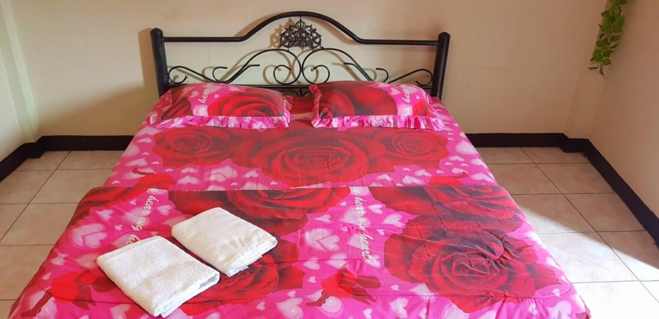 Walking Street Encore Hotel Pattaya