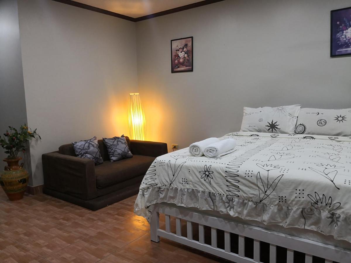 Apartment Condominum In Jomtien With Sea View, Balcony And Free Wifi *