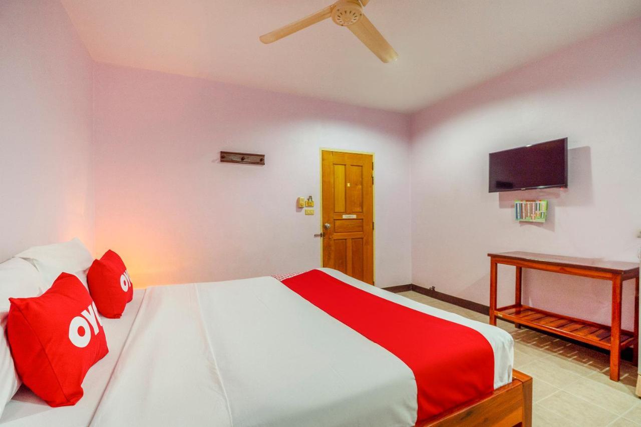 Oyo 1065 Greenery House Hotel