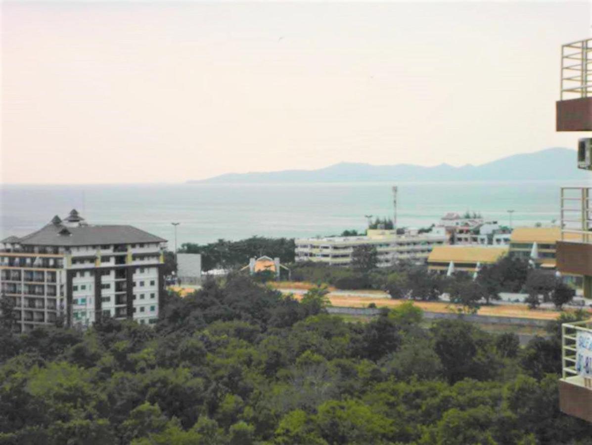 Jomtien Sea View 12th Floor Holiday home