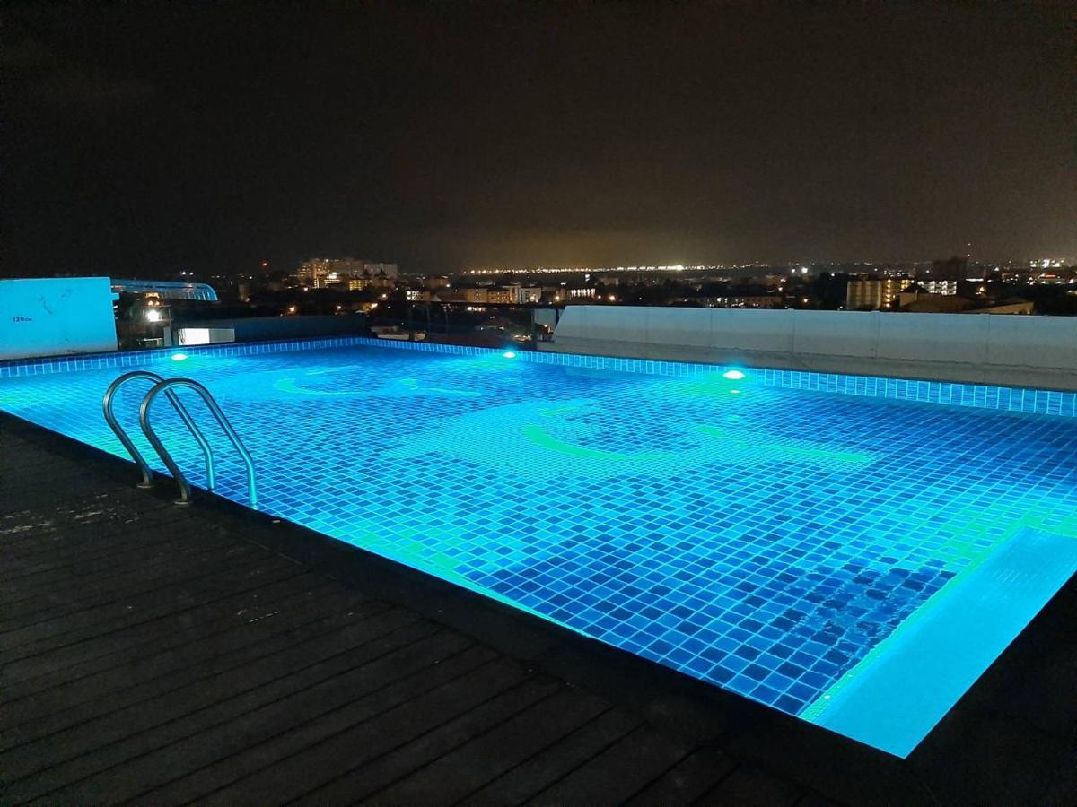 Vareena Palace 4*