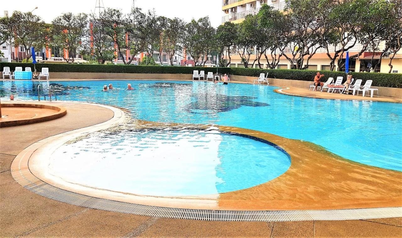 Jomtien Sea View 12th Floor * Pattaya